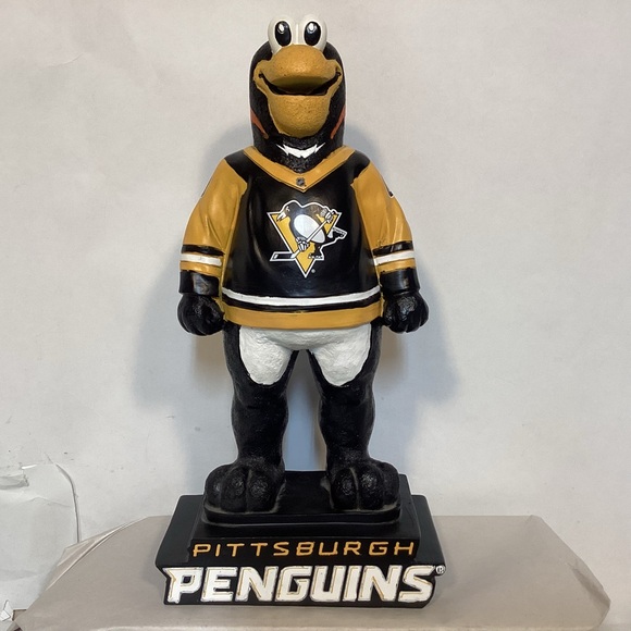 NHL Pittsburgh Penguins Iceburg Mascot Statue - Picture 1 of 10